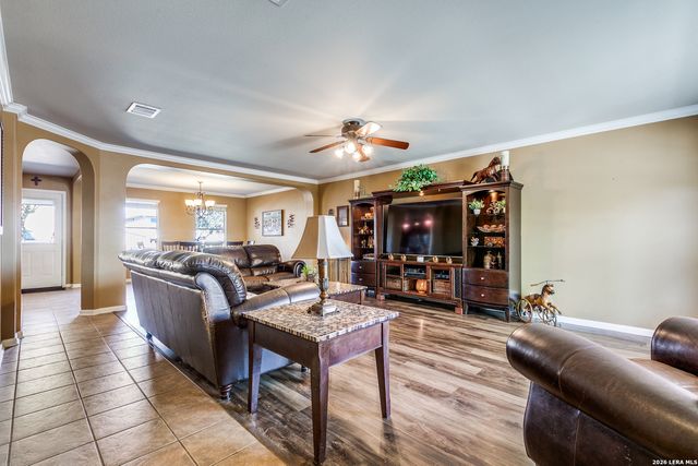 1015 Magnolia, San Antonio, TX 78251