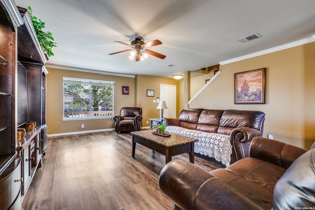 1015 Magnolia, San Antonio, TX 78251