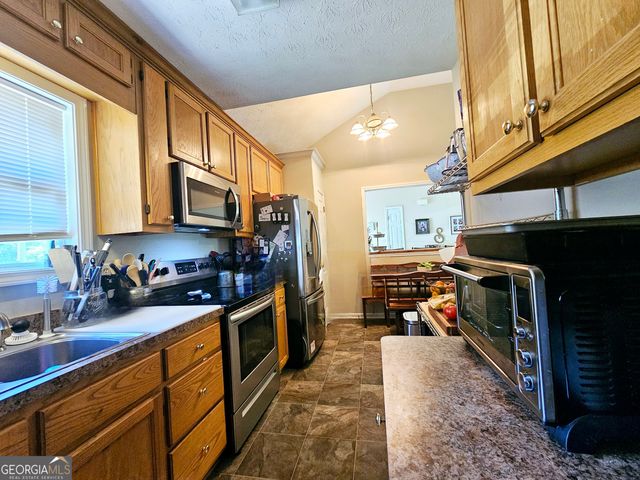 252 Emerald Pointe Drive, Carrollton, GA 30116