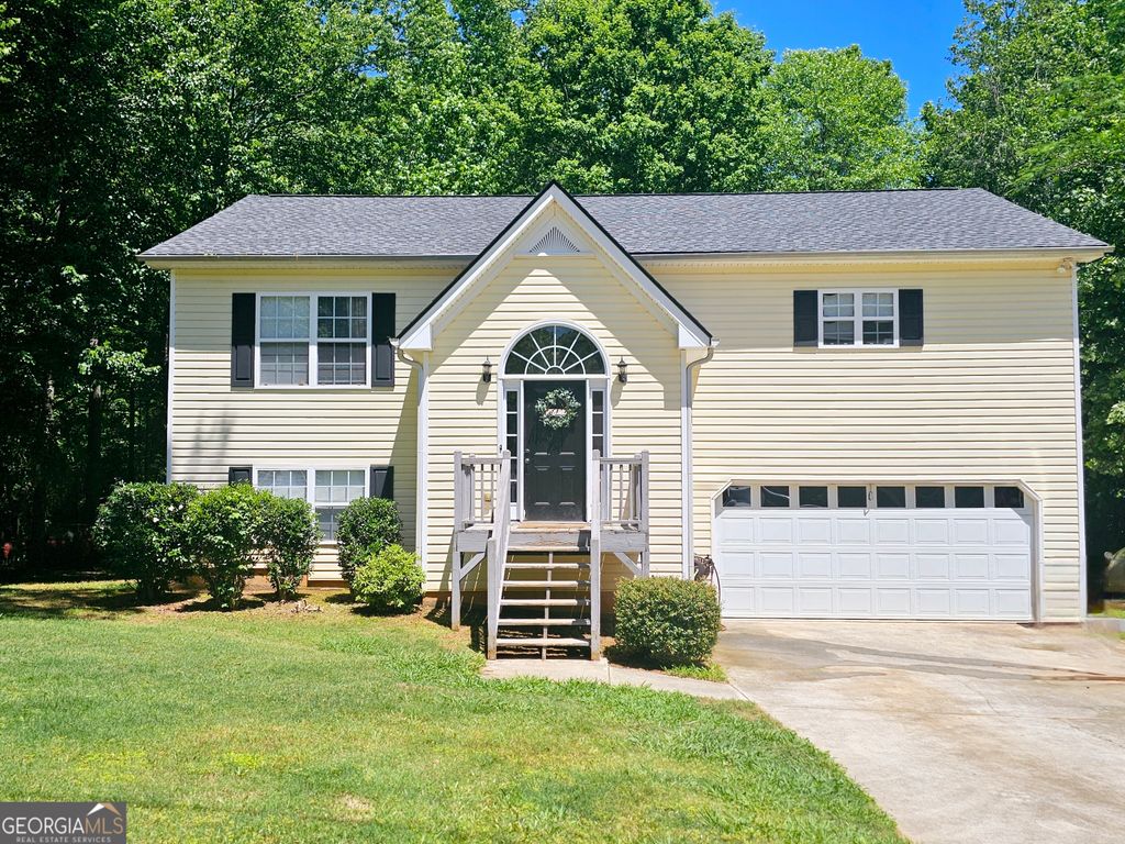 252 Emerald Pointe Drive, Carrollton, GA 30116