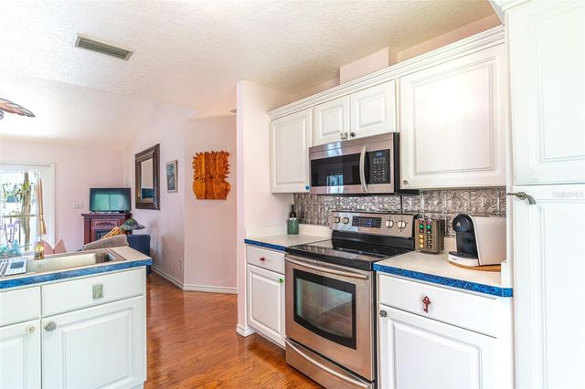 6850 HUNT ROAD, Groveland, FL 34736