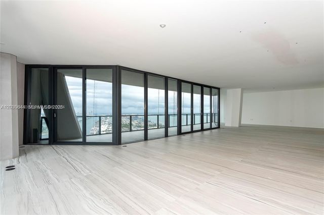 1000 Biscayne Boulevard 4802, Miami, FL 33132