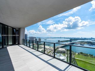 1000 Biscayne Boulevard 4802, Miami, FL 33132