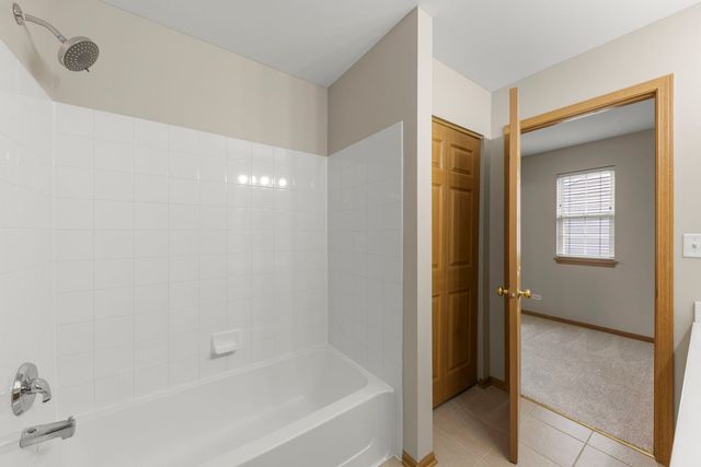 2544 Golf Ridge Circle 0, Naperville, IL 60563