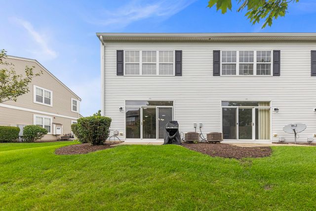 2544 Golf Ridge Circle 0, Naperville, IL 60563