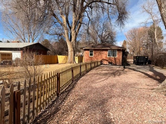 2112 9th Avenue, Longmont, CO 80501