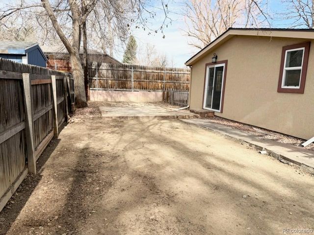 2112 9th Avenue, Longmont, CO 80501