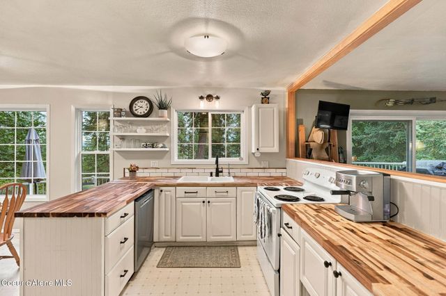 741 S FAIRMONT LOOP, Coeur D'alene, ID 83814