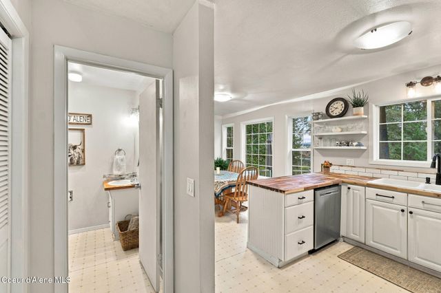 741 S FAIRMONT LOOP, Coeur D'alene, ID 83814