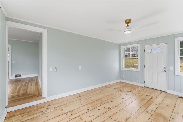 175 Oakland Avenue, Cranston, RI 02910