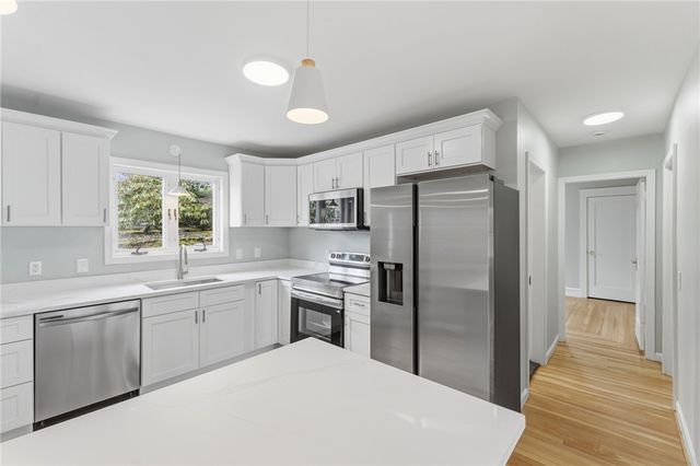 175 Oakland Avenue, Cranston, RI 02910