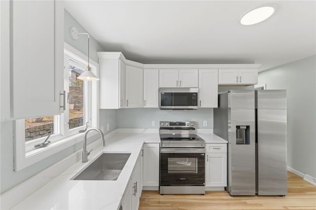 175 Oakland Avenue, Cranston, RI 02910