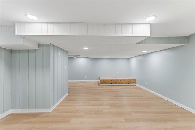 175 Oakland Avenue, Cranston, RI 02910