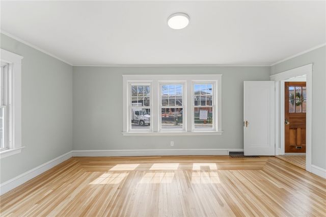 175 Oakland Avenue, Cranston, RI 02910