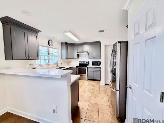 321 Galvez Lane, Houma, LA 70363