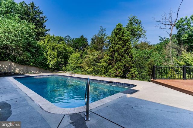 2846 VISTA CIR, Camp Hill, PA 17011