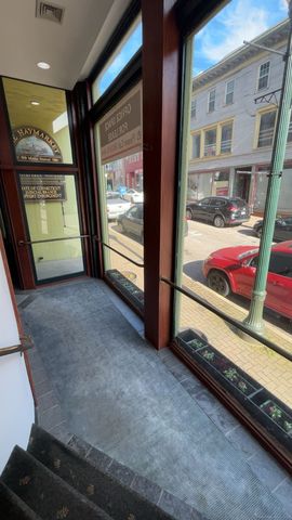 97-105 Main Street 3B, Norwich, CT 06360