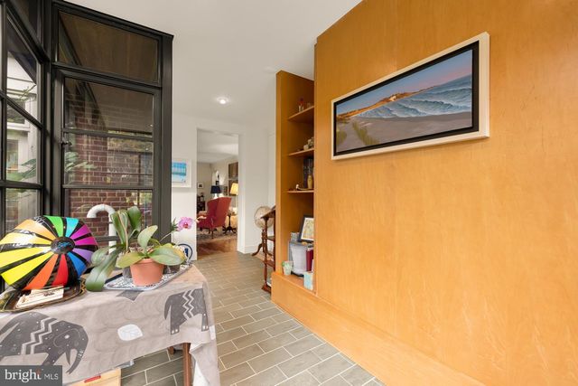 5310 27TH ST NW, Washington, DC 20015