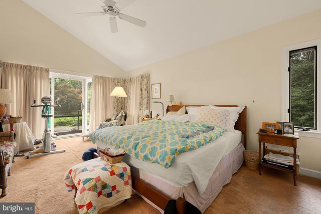 5310 27TH ST NW, Washington, DC 20015