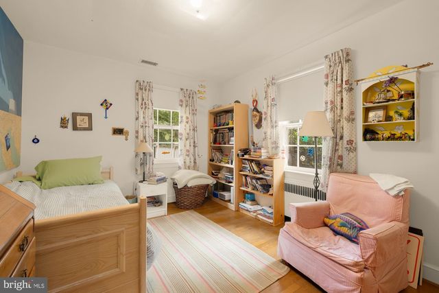 5310 27TH ST NW, Washington, DC 20015