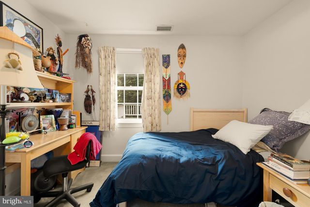 5310 27TH ST NW, Washington, DC 20015