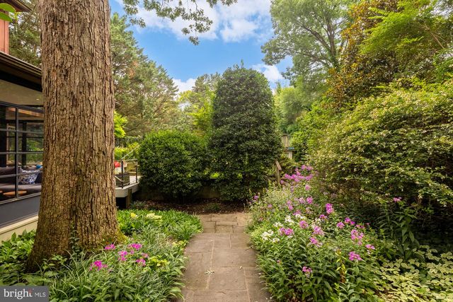 5310 27TH ST NW, Washington, DC 20015