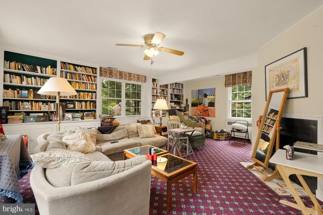 5310 27TH ST NW, Washington, DC 20015