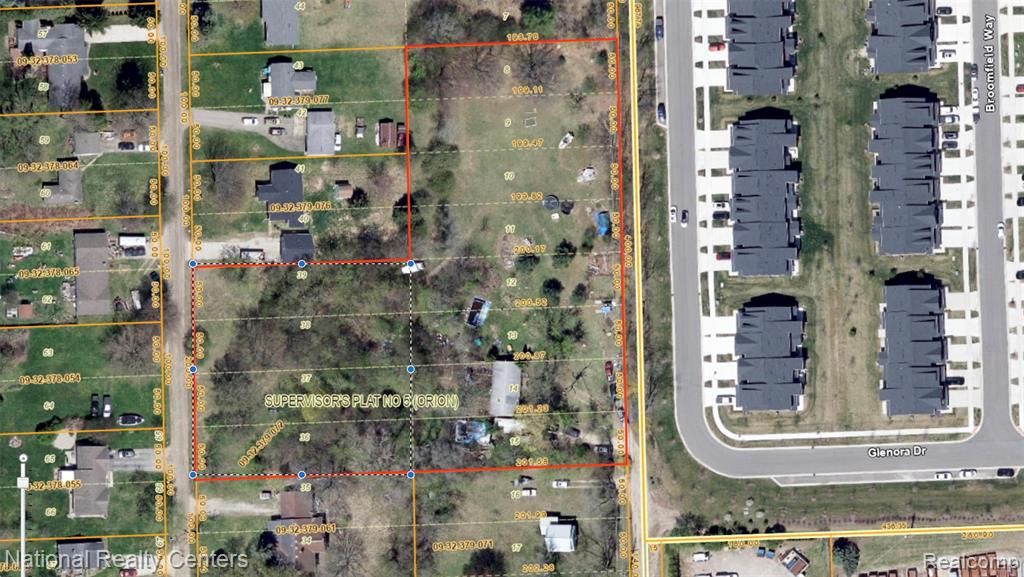 4900 Estes Drive, Lake Orion, MI 48359