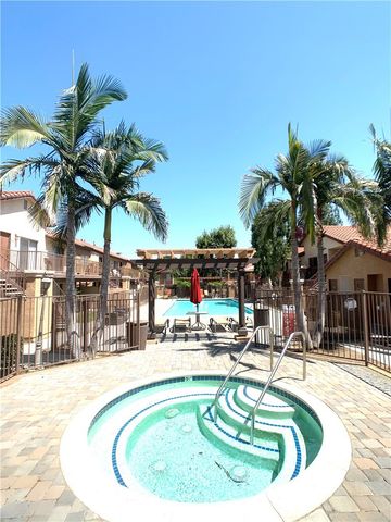 1014 La Costa Drive L201, Corona, CA 92879