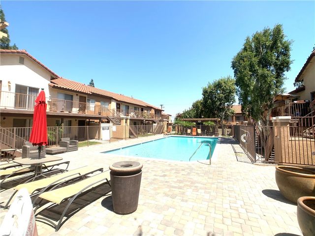 1014 La Costa Drive L201, Corona, CA 92879