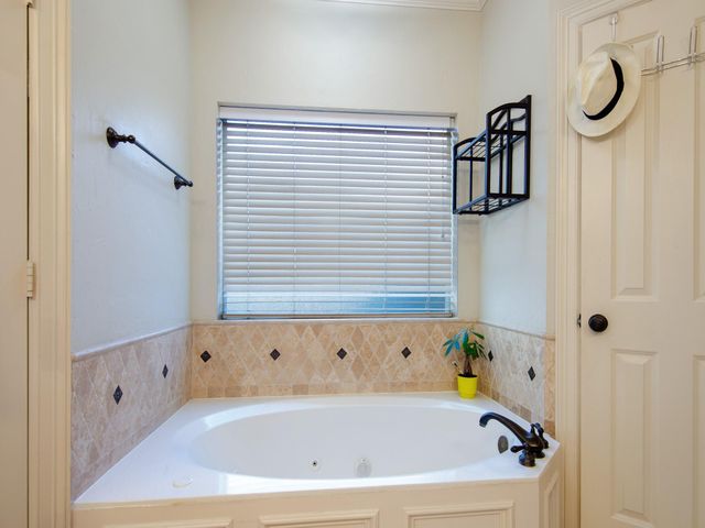 25 Cokeberry Street, The Woodlands, TX 77380