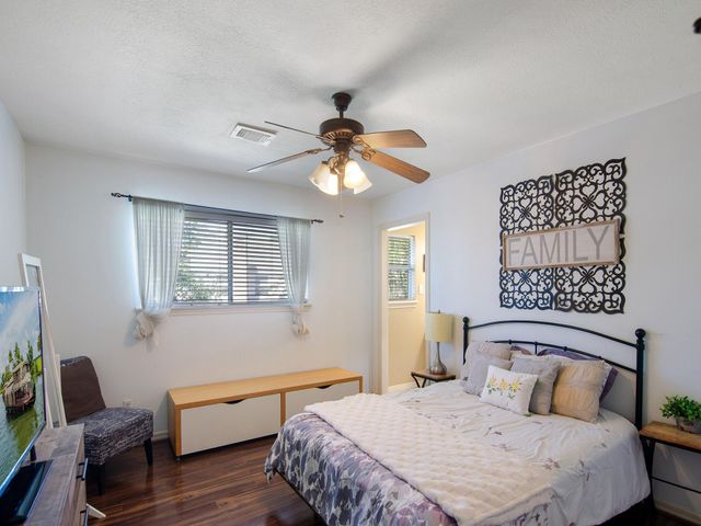 25 Cokeberry Street, The Woodlands, TX 77380