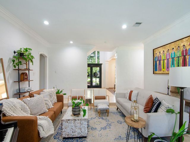 25 Cokeberry Street, The Woodlands, TX 77380