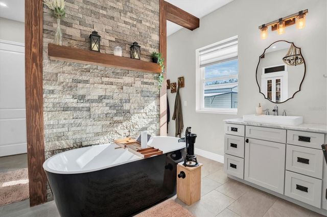 1605 CENTER ROAD, Terra Ceia, FL 34250