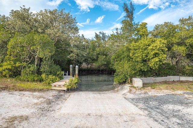 1605 CENTER ROAD, Terra Ceia, FL 34250