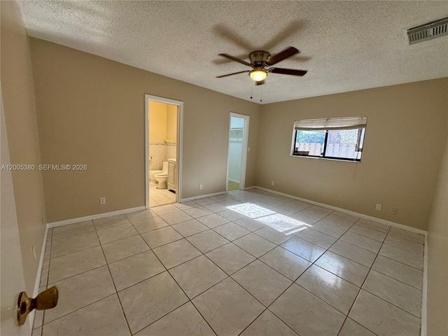 13425 NW 10th St, Sunrise, FL 33323