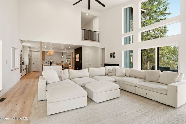 6080 W Highland DR, Coeur D'alene, ID 83814