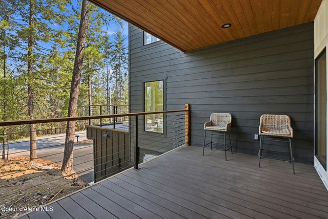 6080 W Highland DR, Coeur D'alene, ID 83814
