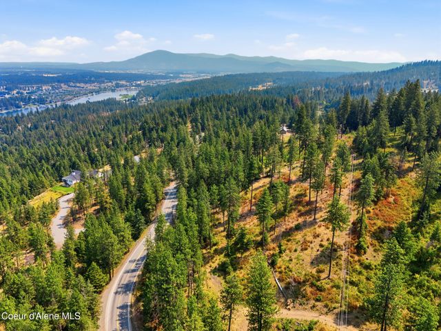 6080 W Highland DR, Coeur D'alene, ID 83814