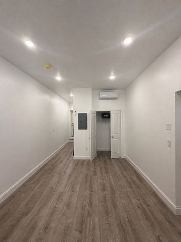 125 Arlington Street 1, Chelsea, MA 02150