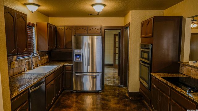 923 MIDNIGHT DRIVE, San Antonio, TX 78260