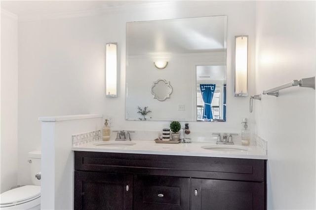 3409 W 71st Street, Prairie Village, KS 66208