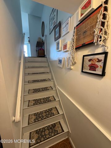 211 Clubhouse Drive, Middletown, NJ 07748
