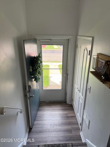 211 Clubhouse Drive, Middletown, NJ 07748