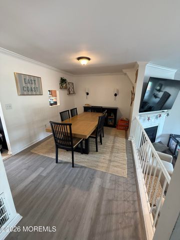 211 Clubhouse Drive, Middletown, NJ 07748
