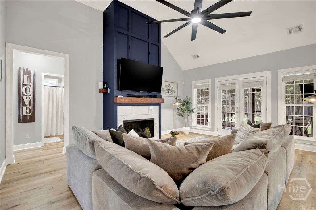 Image 12 of property listing at 97 Misty Drive, Richmond Hill, GA 31324