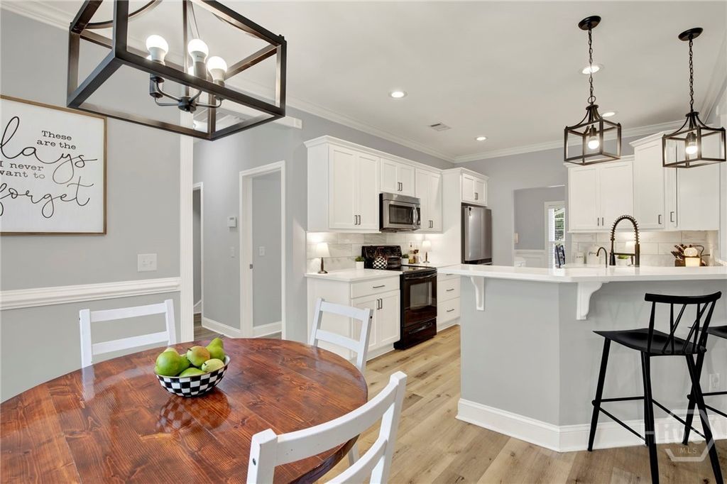 Image 13 of property listing at 97 Misty Drive, Richmond Hill, GA 31324