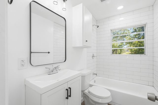 204 S Lillis Lane, Denison, TX 75020