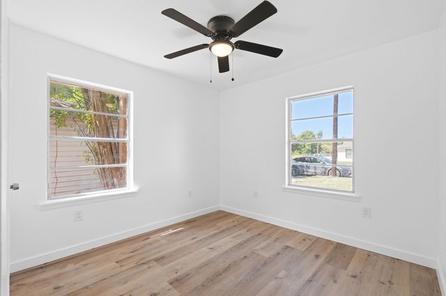 204 S Lillis Lane, Denison, TX 75020