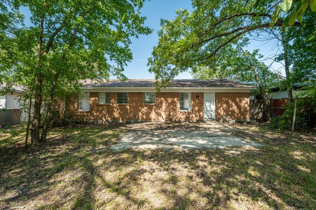 204 S Lillis Lane, Denison, TX 75020